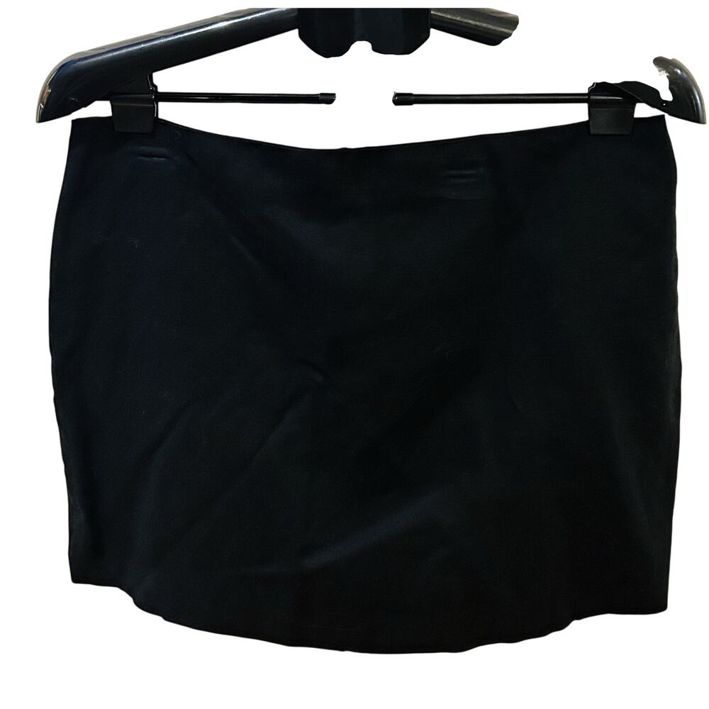 NWT H&M Black Mini Skirt Women's size 10